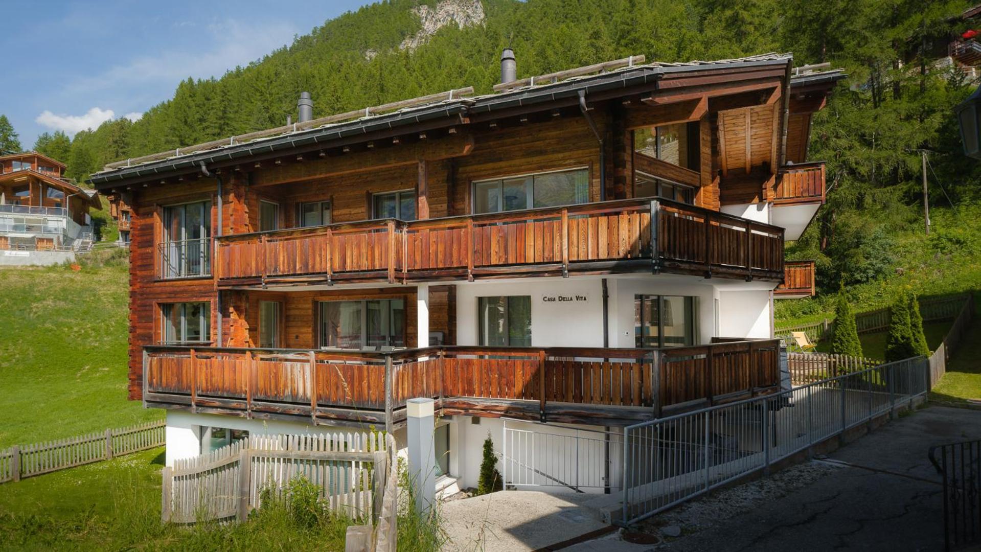 Casa Della By Premium *